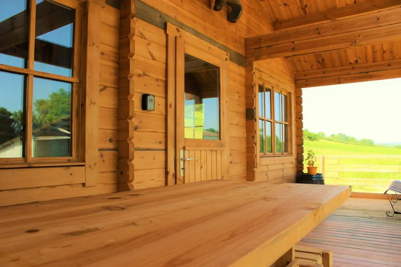 Chalet Estive Saint-Ybars Bed & Breakfast